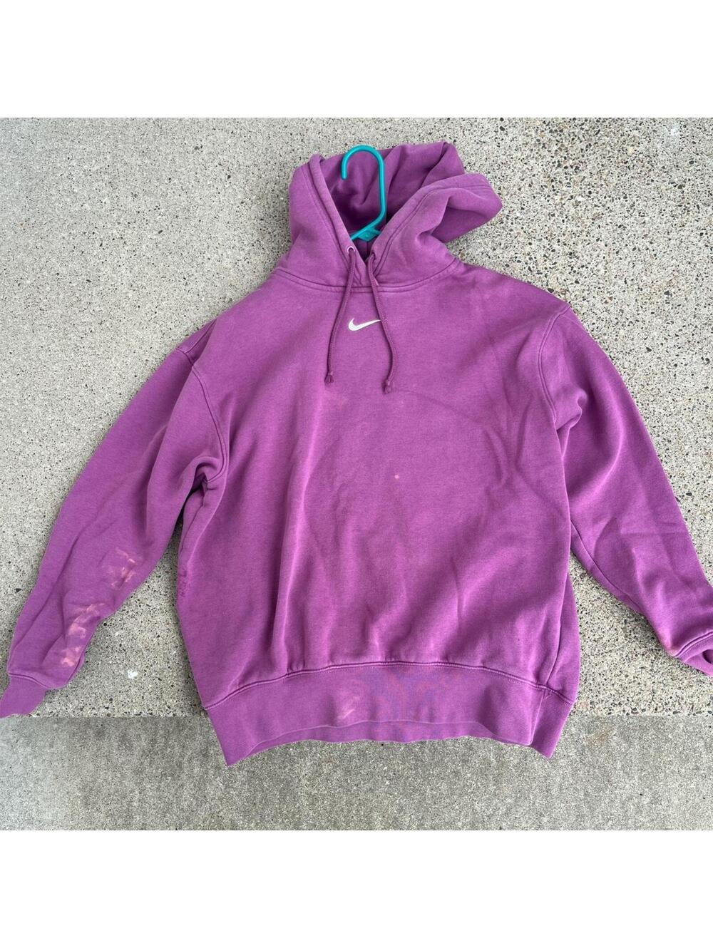 Nike Women's Pink and Purple Sweatshirt